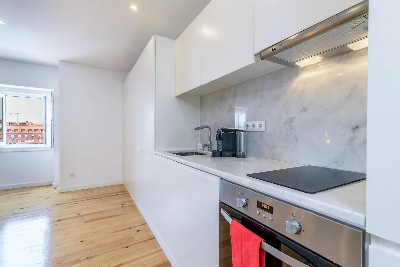 Апартаменты Guestready - Modern Loft At Graca Лиссабон
