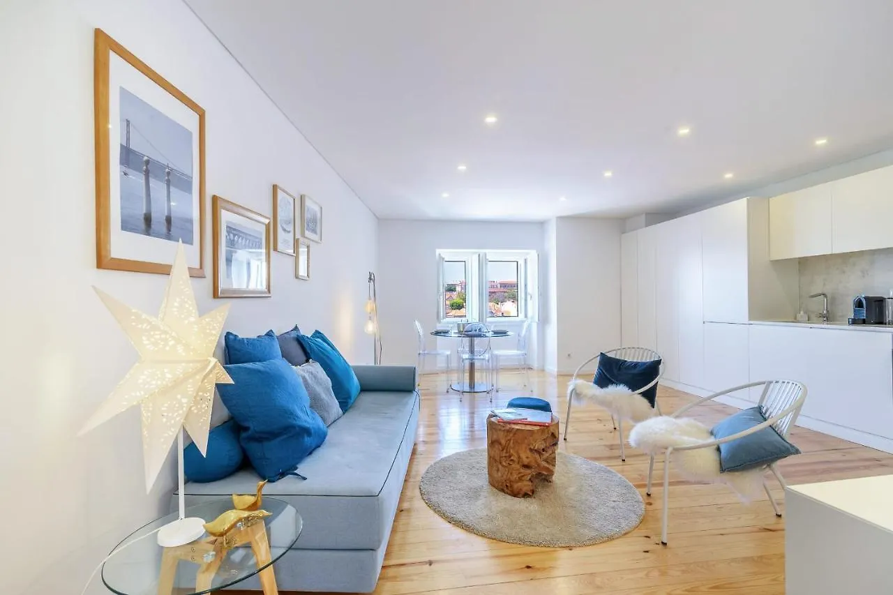 Апартаменты Guestready - Modern Loft At Graca Лиссабон 0*,  Португалия